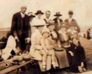 williampatonandfamily1918.jpg